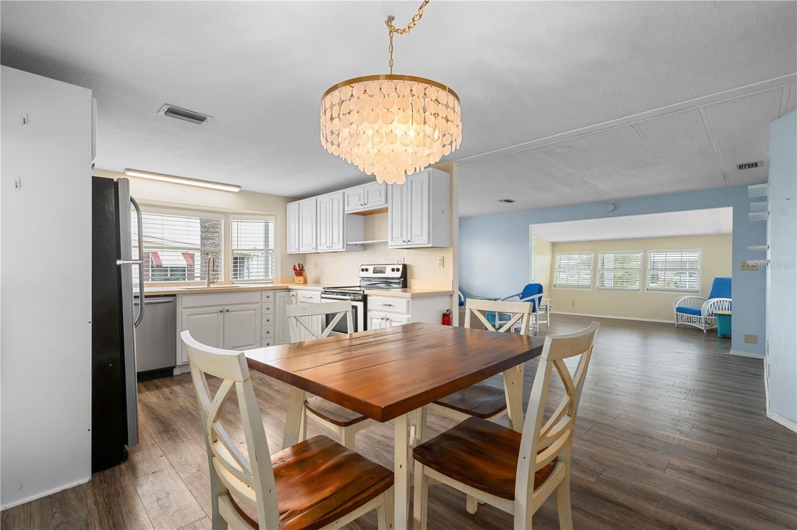 1000 KINGS HWY #472 photo 4