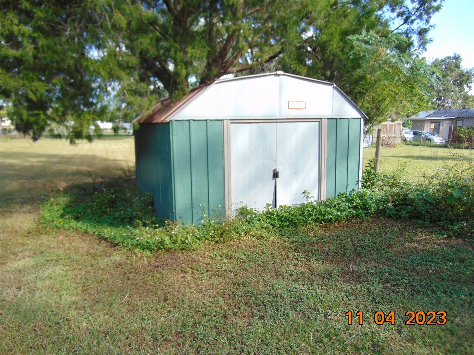 507 BARWICK ST photo 4