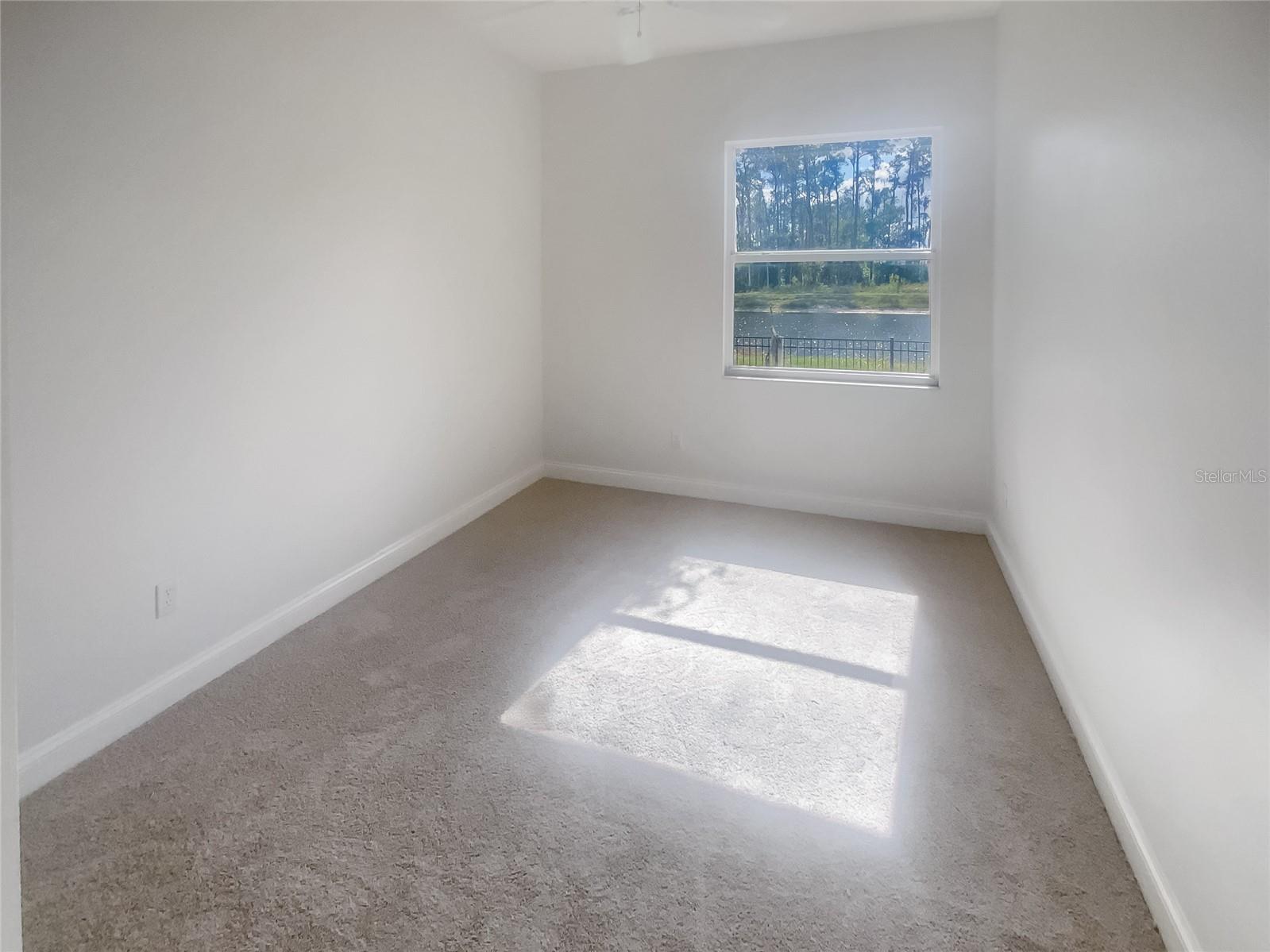 27724 SORA BLVD photo 5