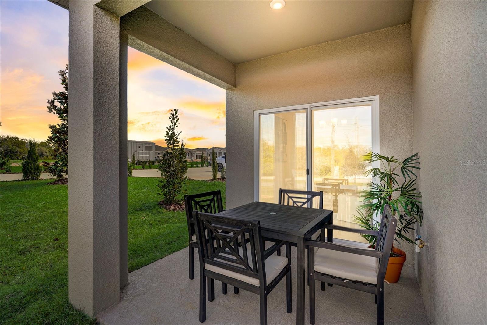 871 PEBBLE CREST LN photo 3