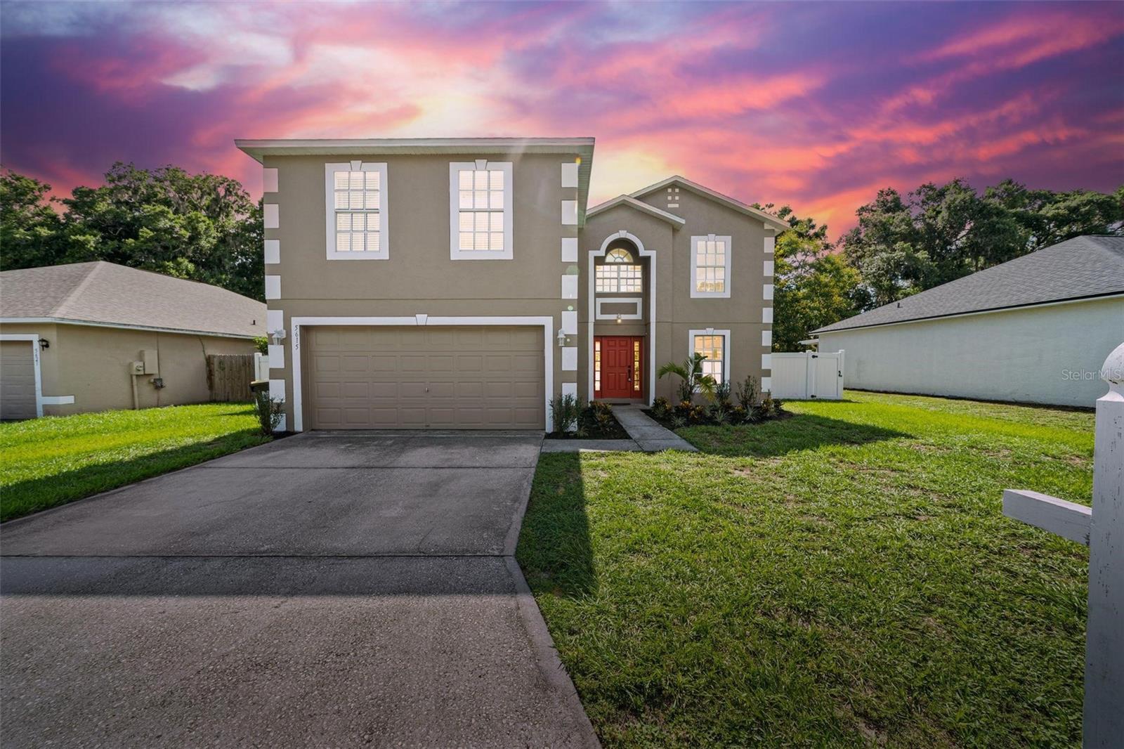 5615 OAKWOOD KNOLL DR photo 2