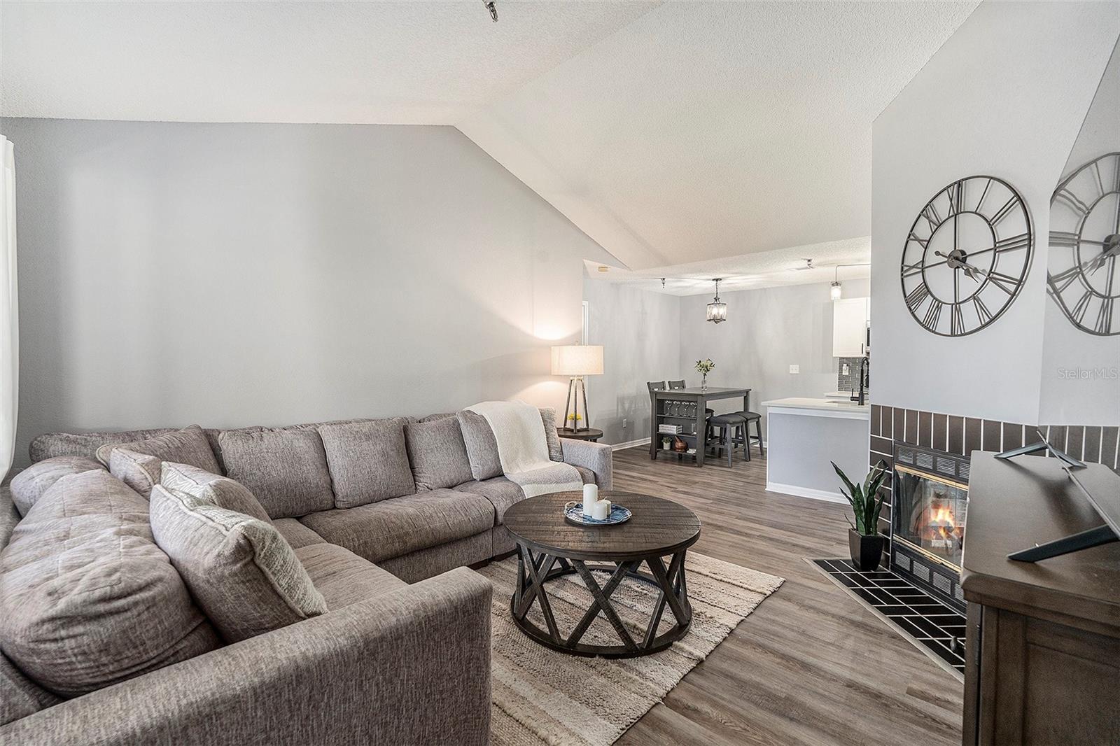 10265 GANDY BLVD N #1406 photo 3