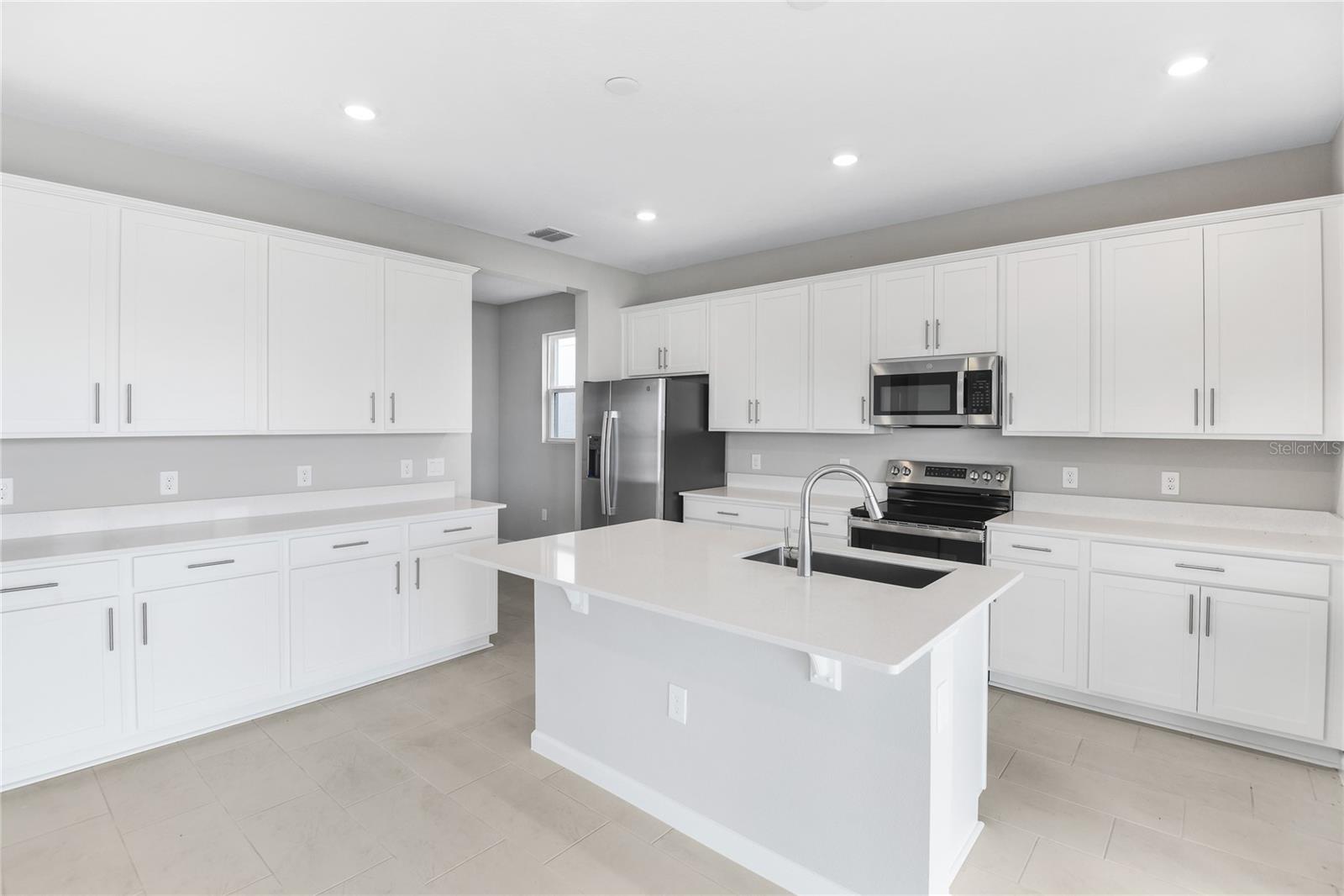 1455 AUGUST GRAY DR photo 2
