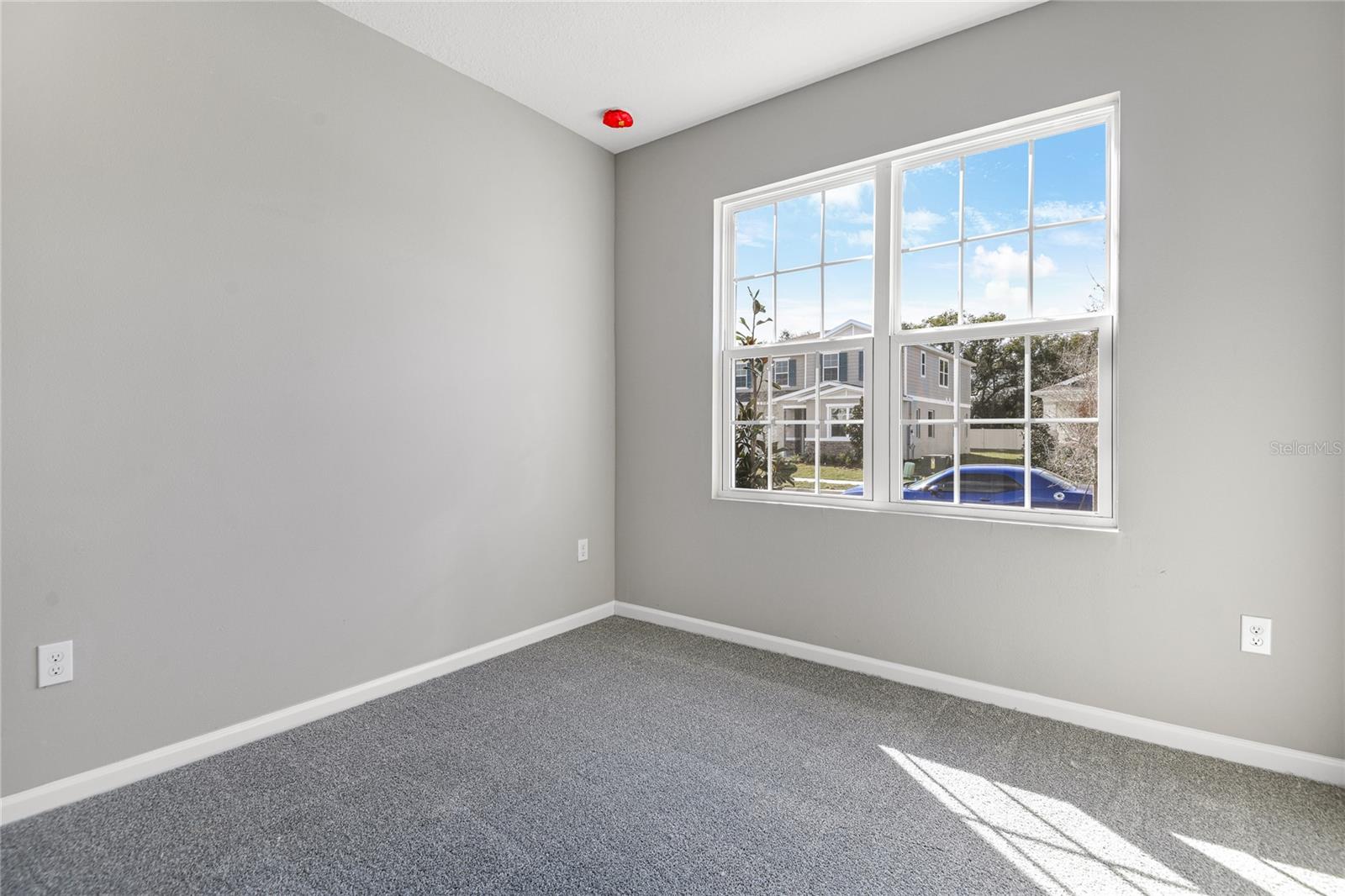 1479 AUGUST GRAY DR photo 2
