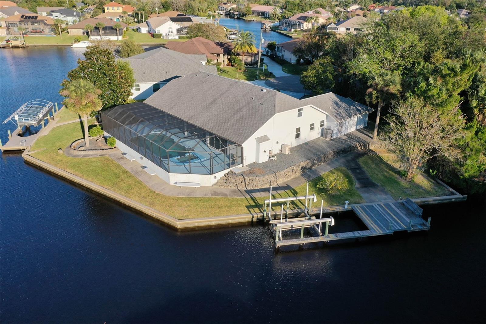 17 CRANDELL CT photo 2