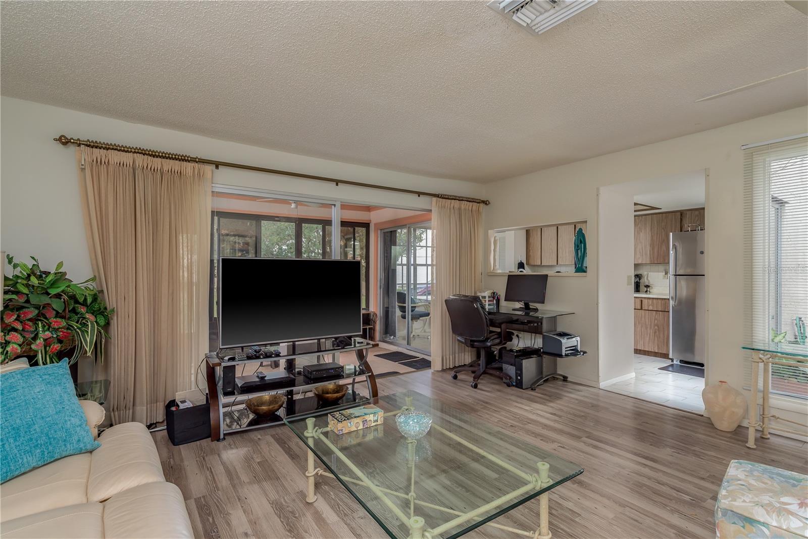 11337 VERSAILLES LN #F photo 3