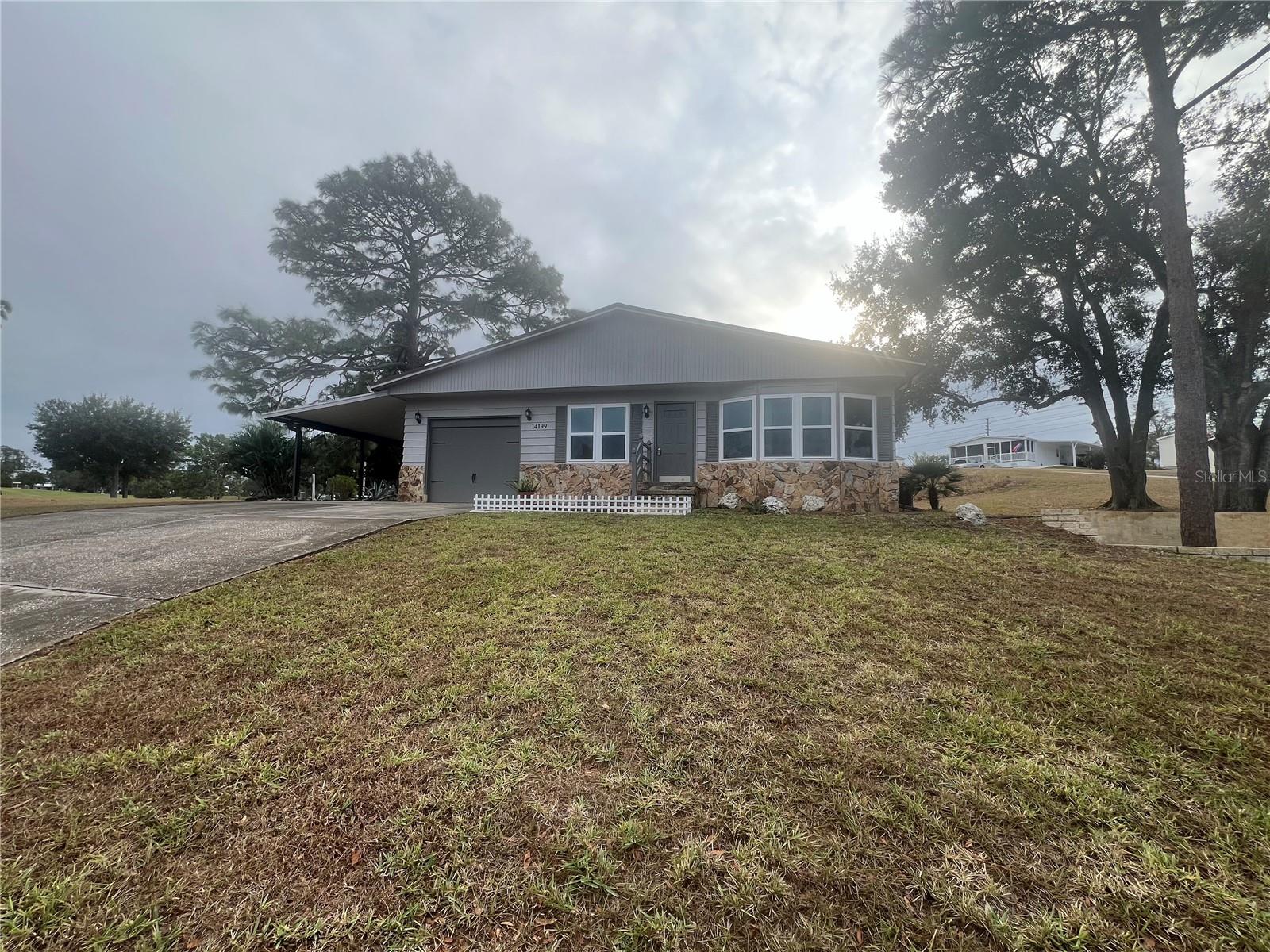 14199 BROOKRIDGE BLVD photo 3