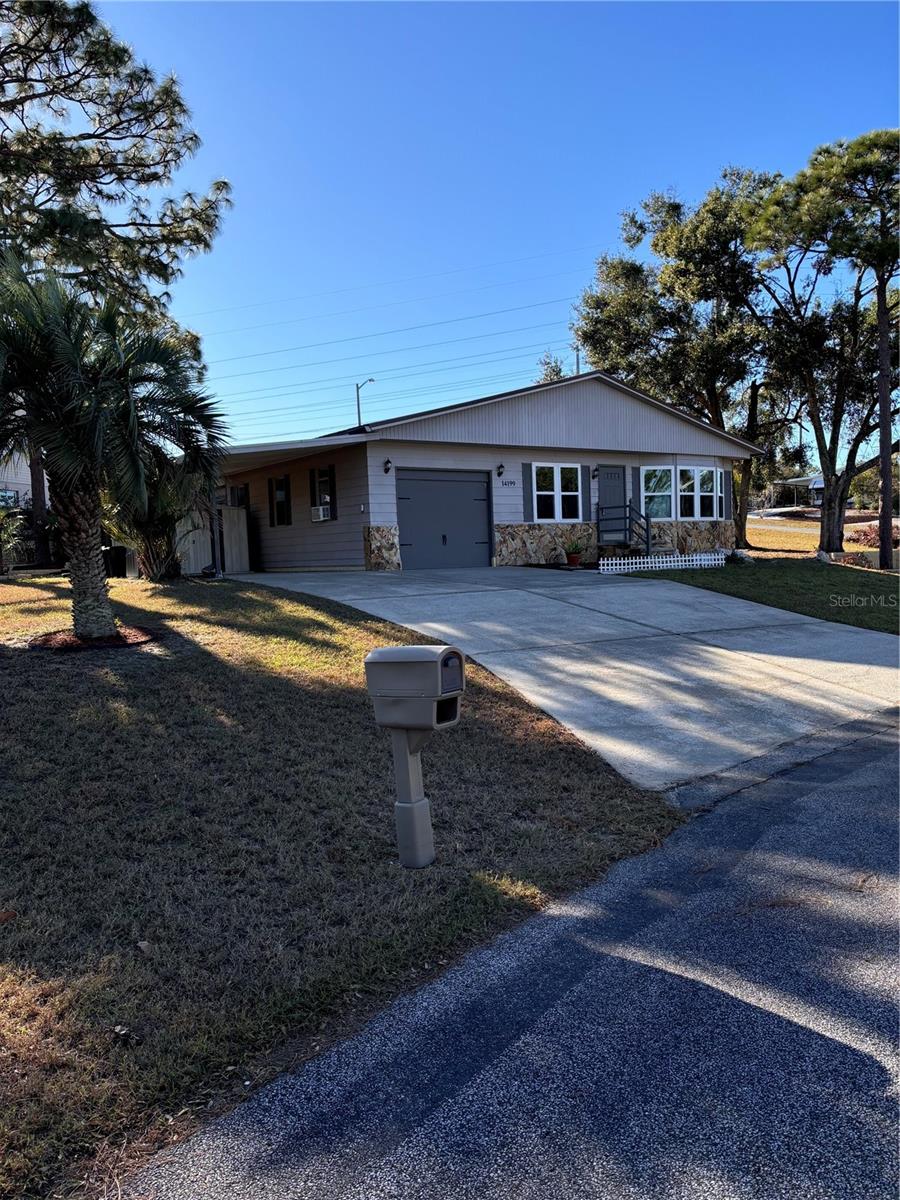 14199 BROOKRIDGE BLVD photo 5