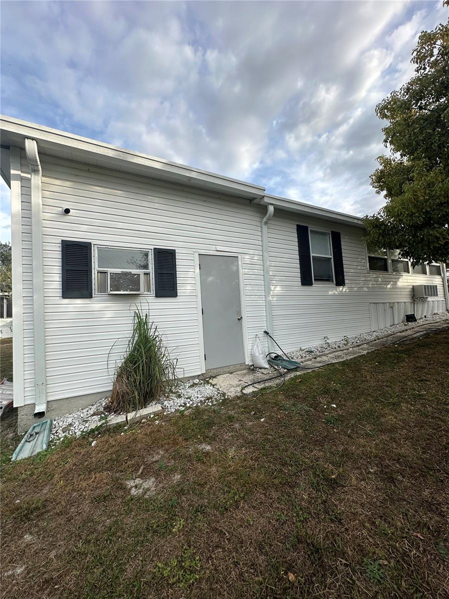 9289 GRIZZLY BEAR LN photo 3