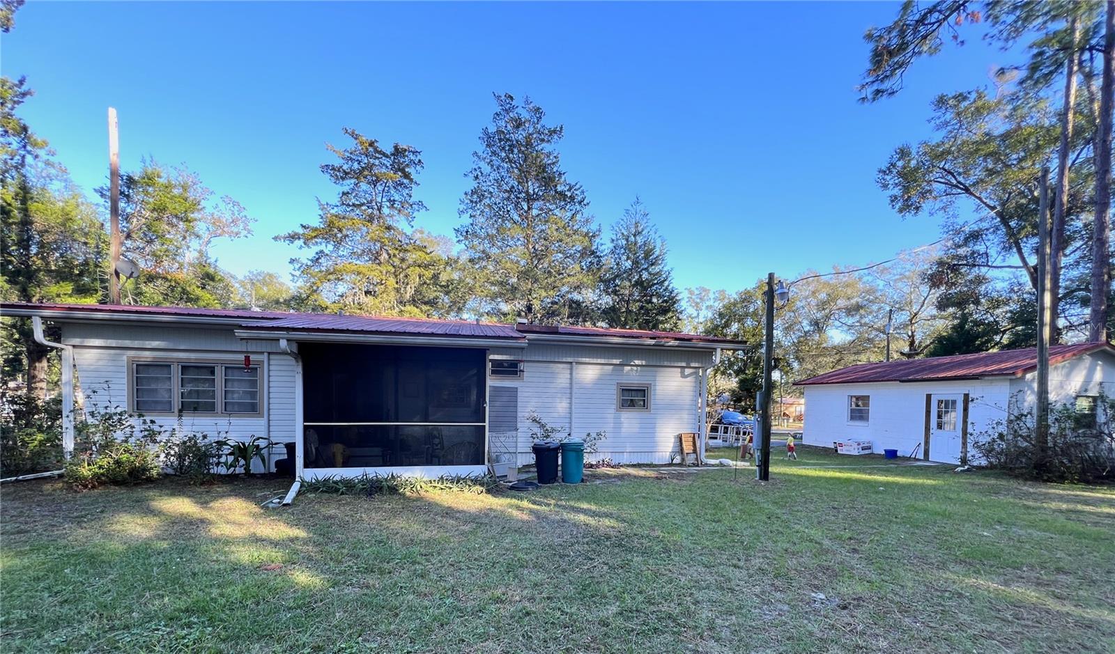 956 NW 110TH CT photo 3