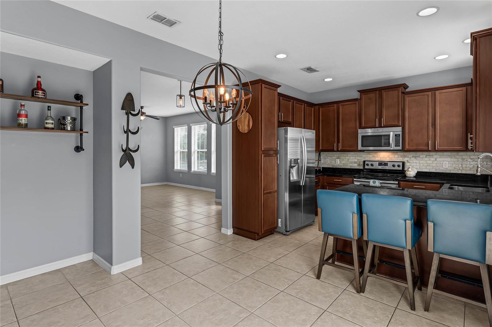 2129 VICTORIA GLEN DR photo 5