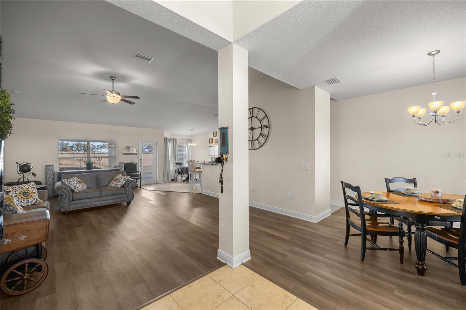9625 SW 51 CIR photo 3