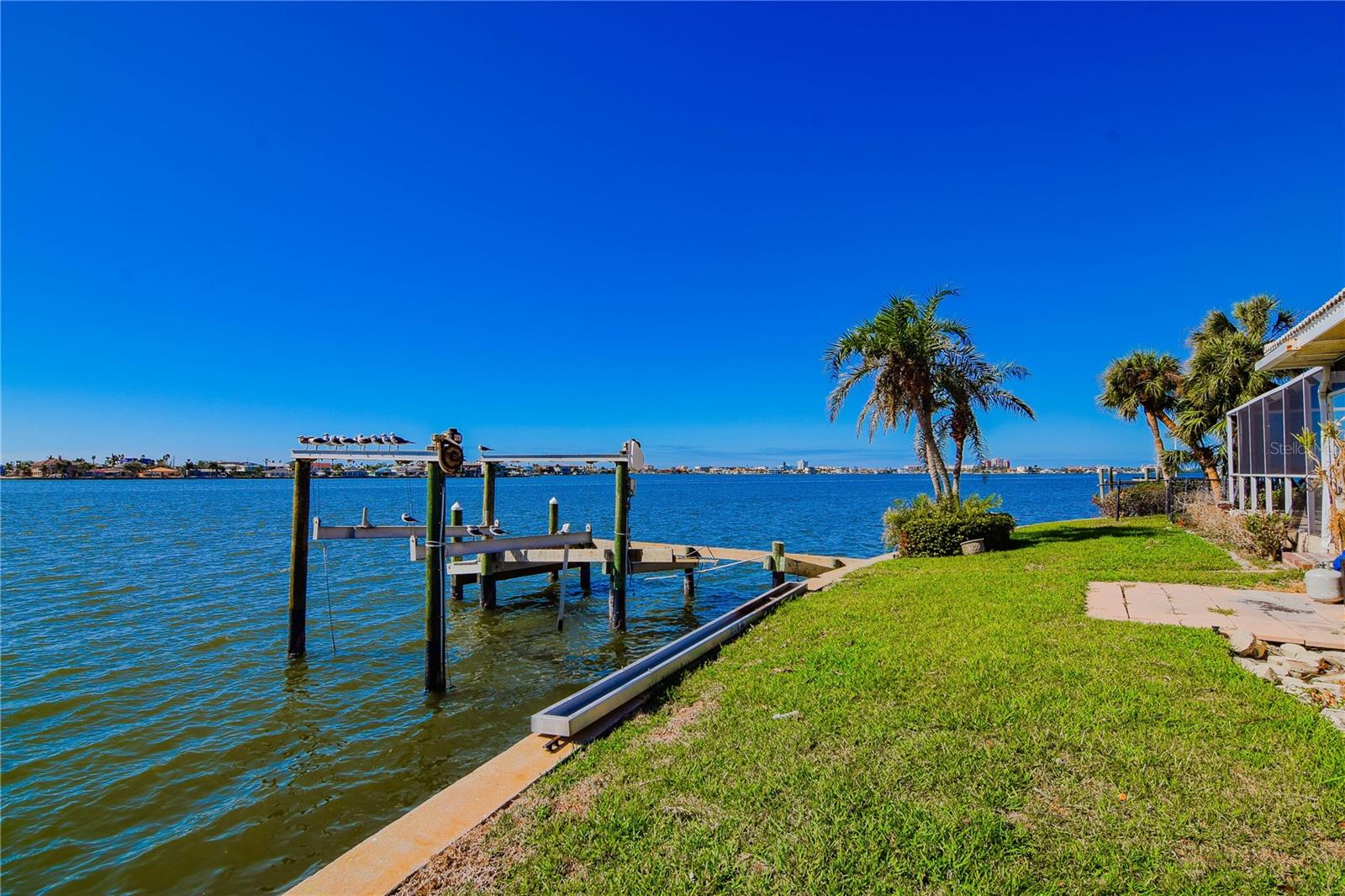 5631 BAYVIEW DR photo 3