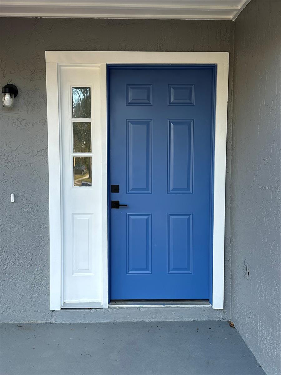 1566 LAWNDALE CIR photo 4