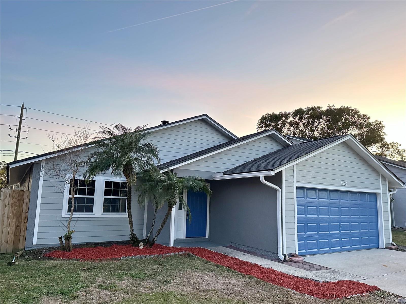 1566 LAWNDALE CIR