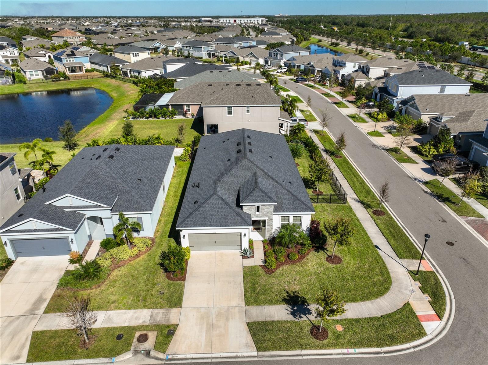 7124 ESTERO CT photo 3