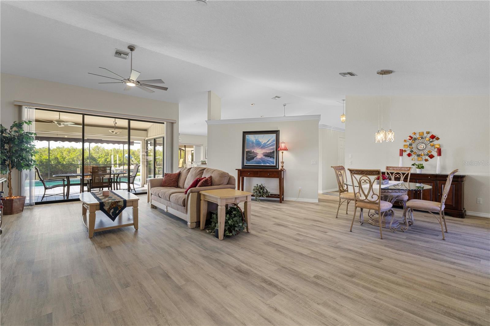 3936 CROOKED ISLAND DR photo 3