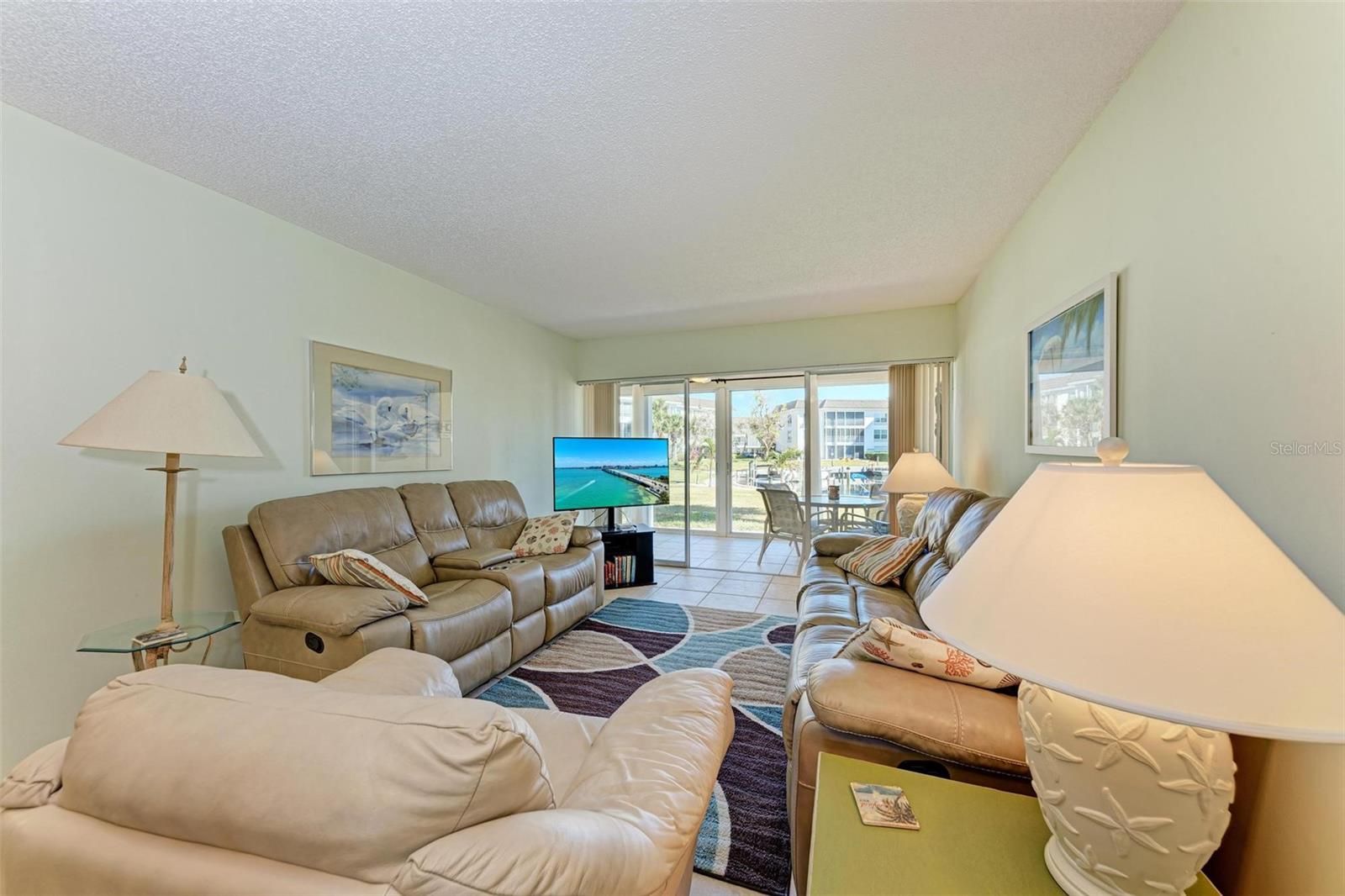 4370 CHATHAM DR #104 photo 5