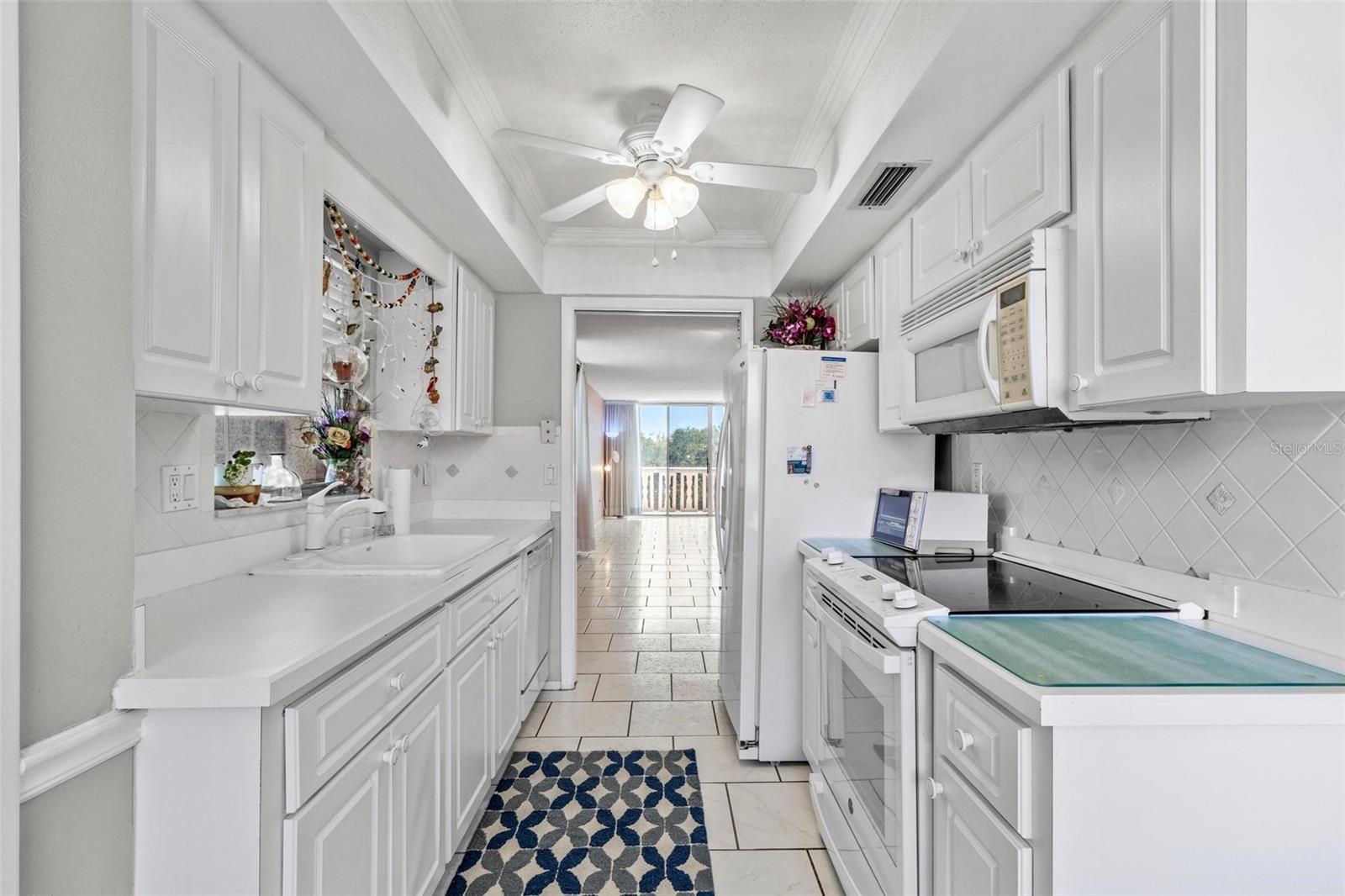 2650 PEARCE DR #403 photo 3