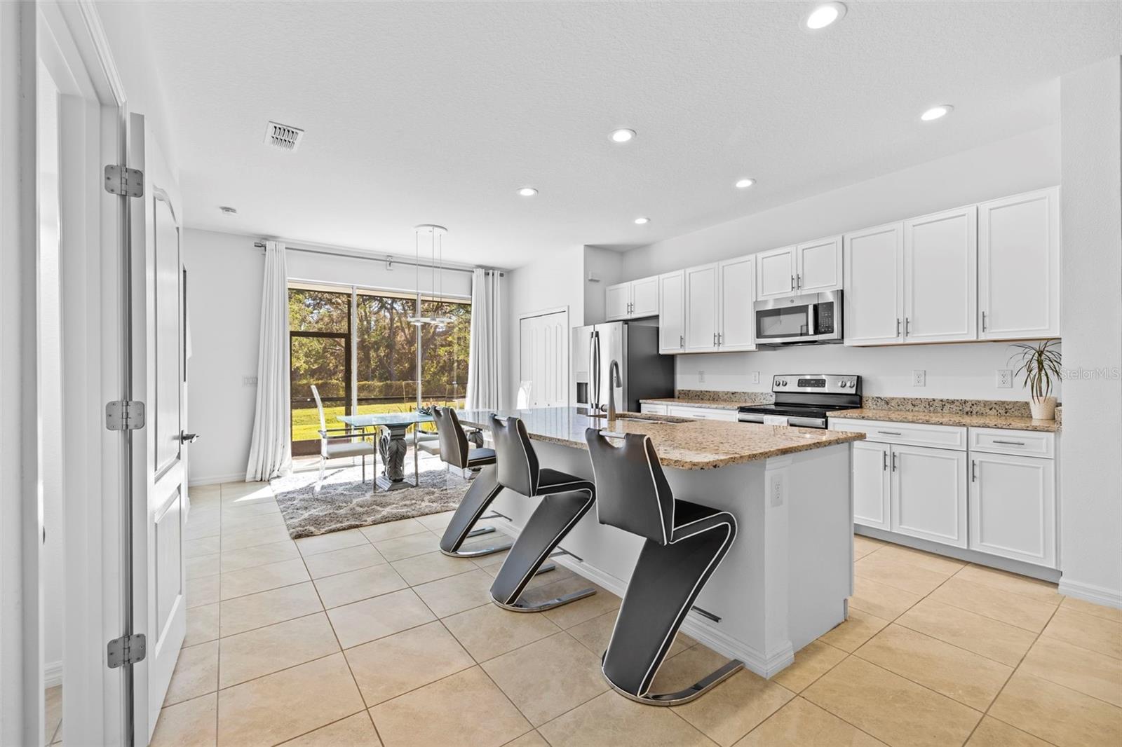 8545 CANYON CREEK TRL photo 3
