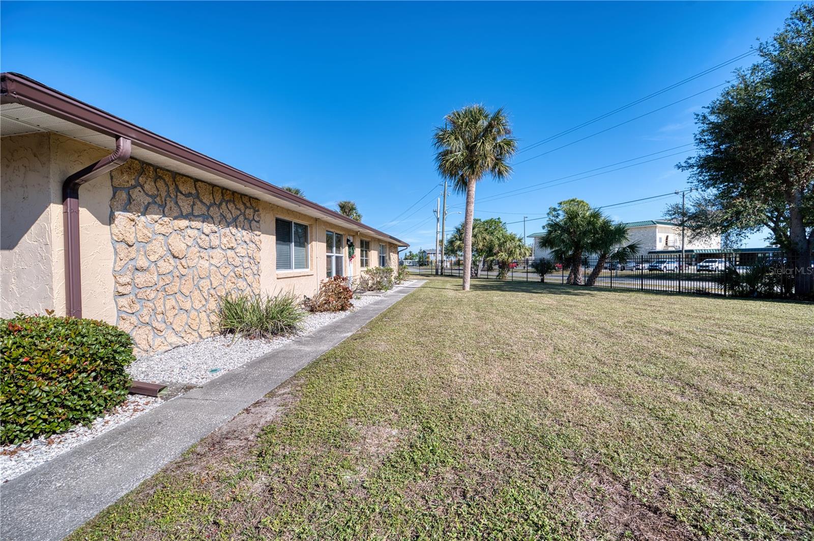 21150 GERTRUDE AVE #C4 photo 4