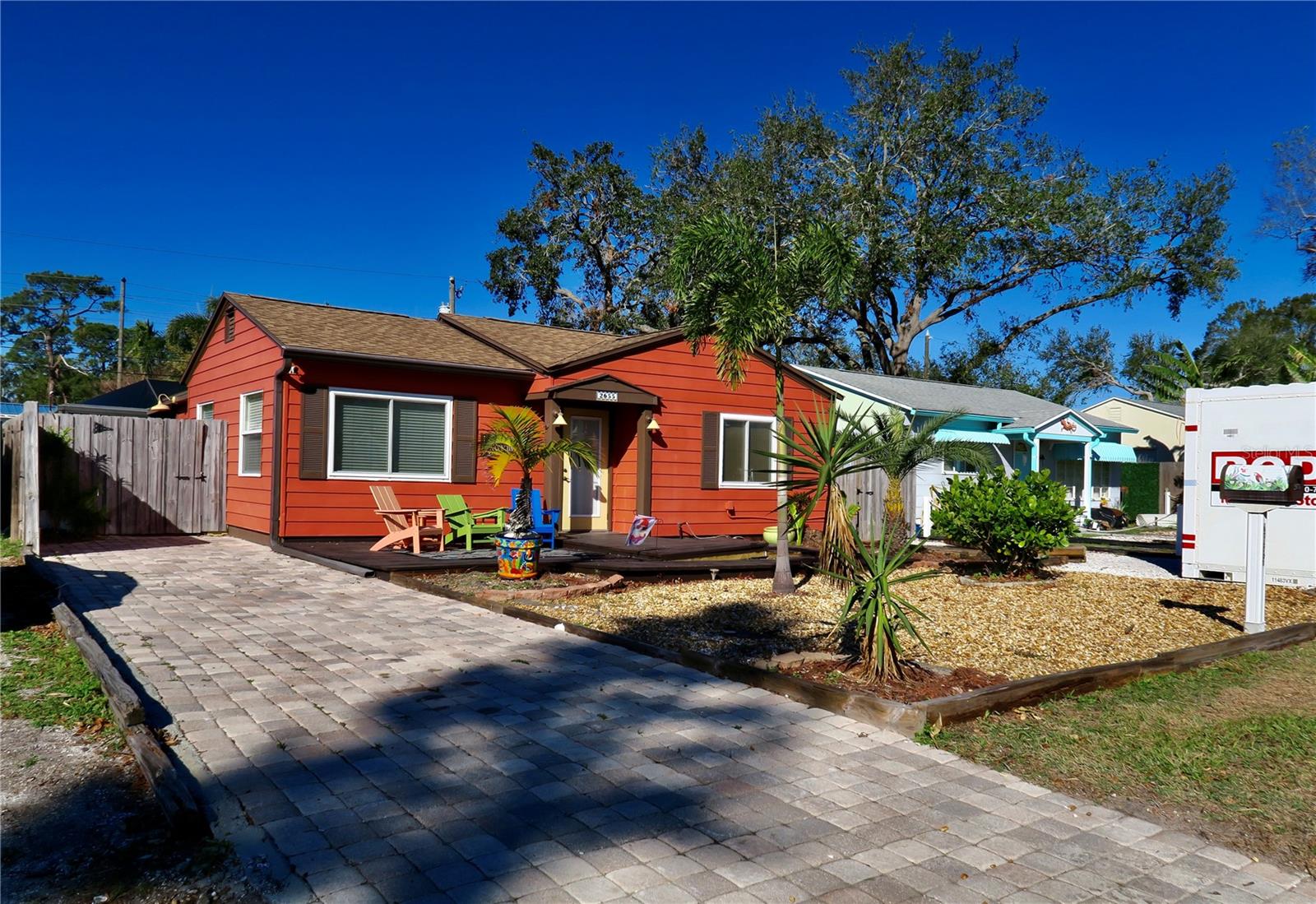 2655 MIRIAM ST S photo 2