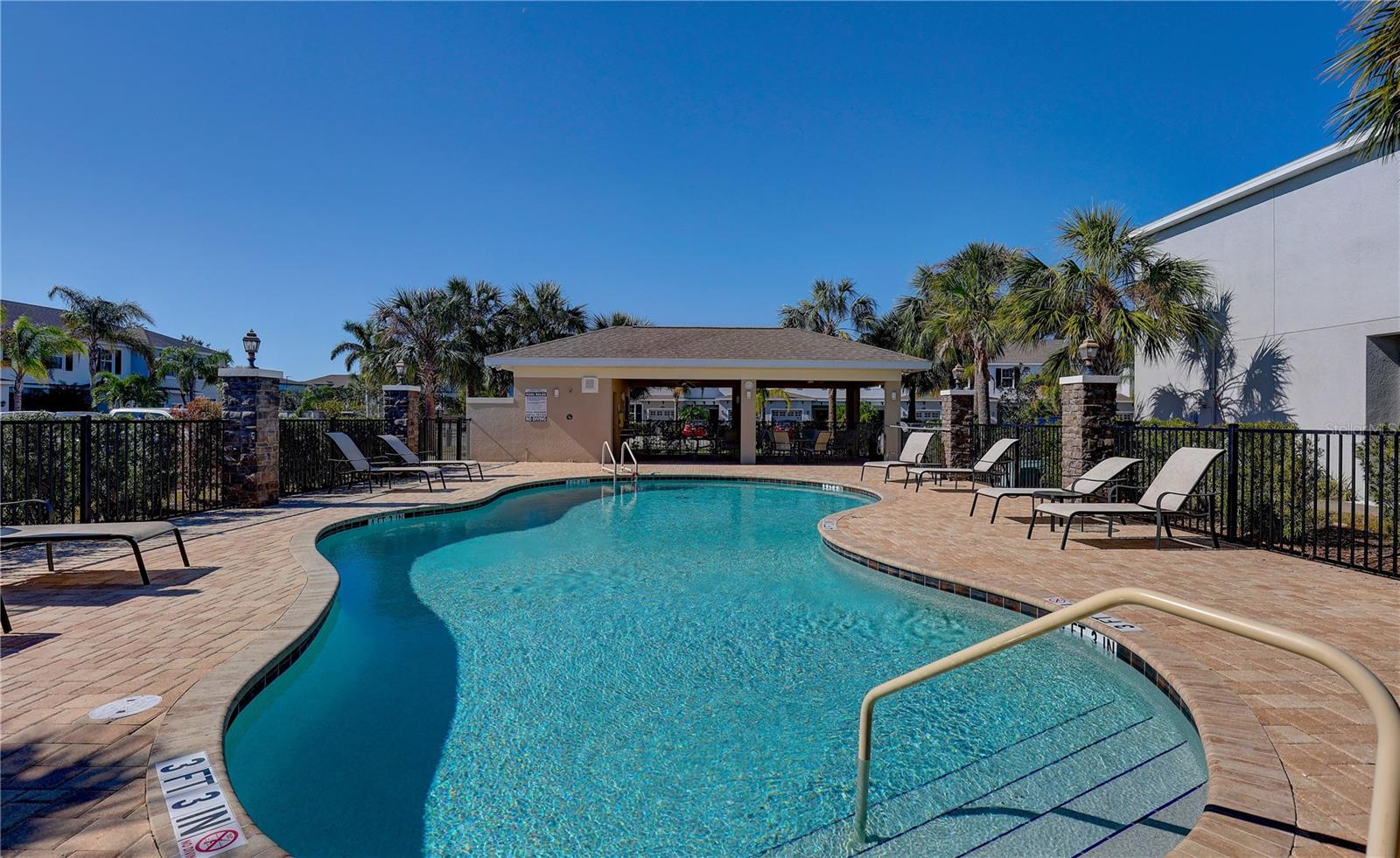 6436 BOXGROVE DR photo 2