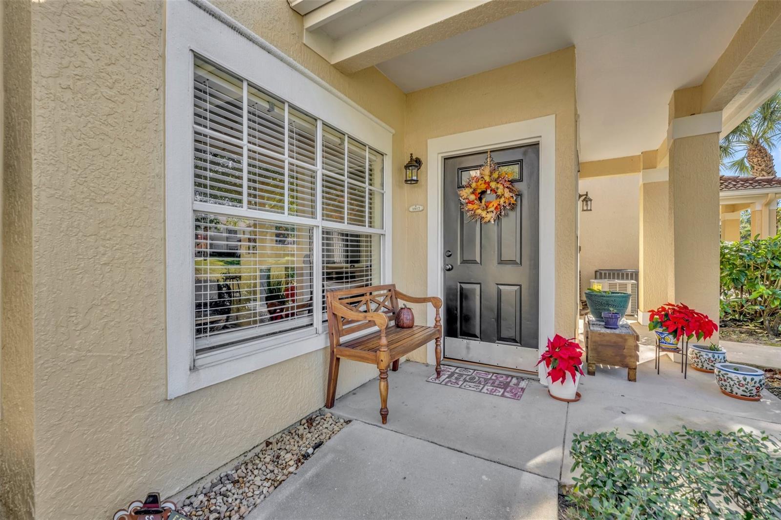 1812 ARBOR LAKES CIR #1812 photo 2