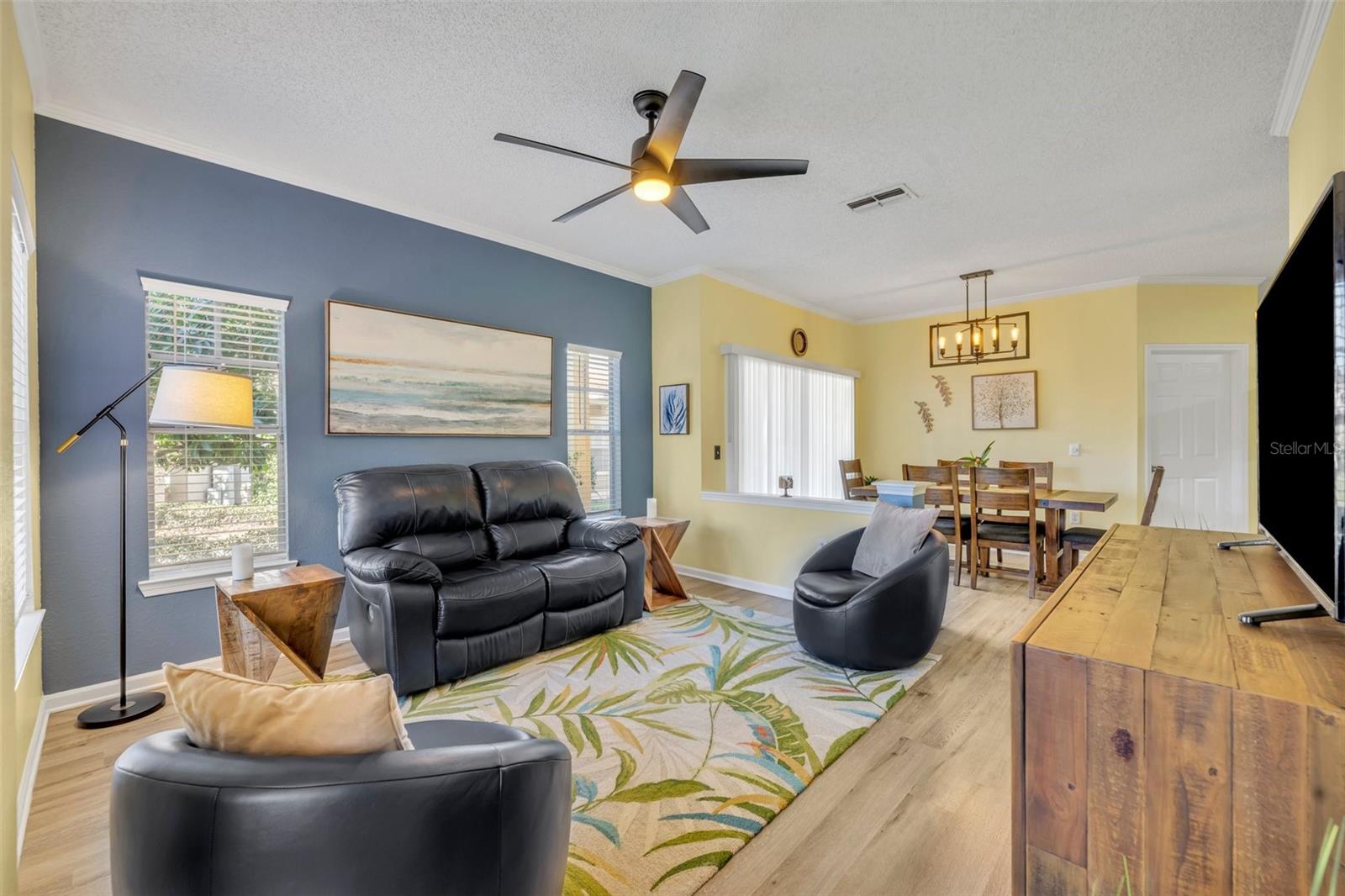 1812 ARBOR LAKES CIR #1812 photo 3