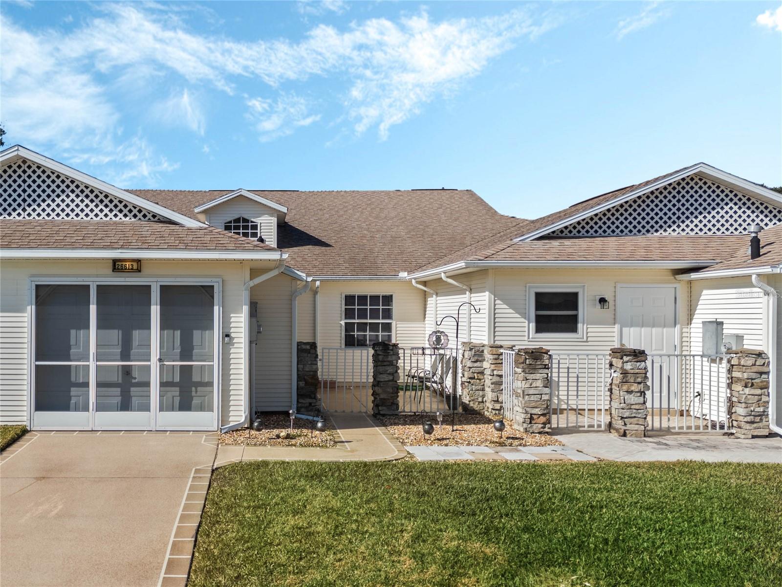 26613 RACQUET CIR photo 4