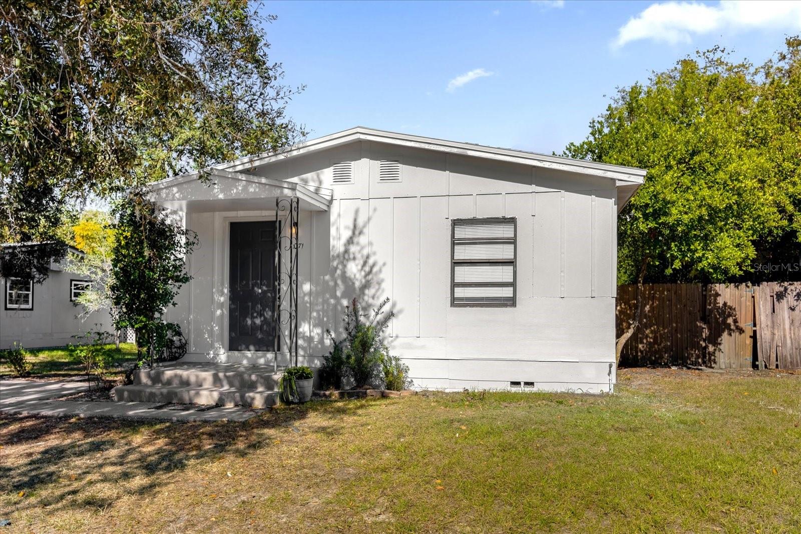 1071 LANDMARK LN — home for sale