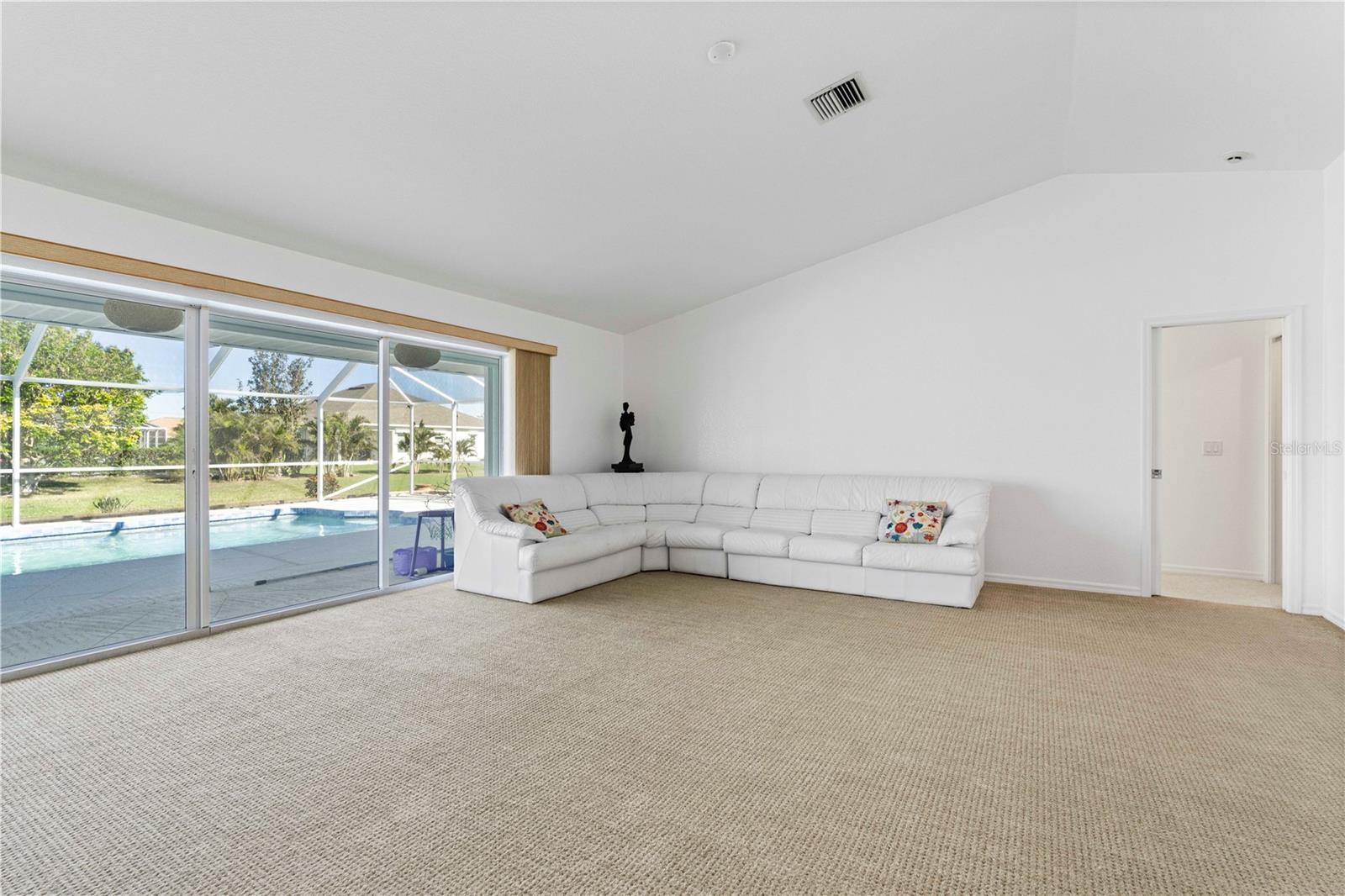 25380 VANTAGE LN photo 5