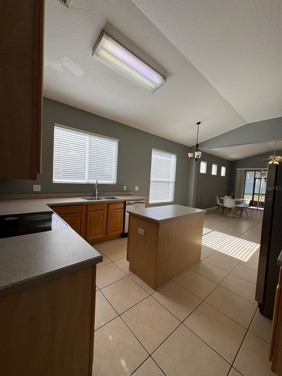 8526 GREENBANK BLVD photo 4