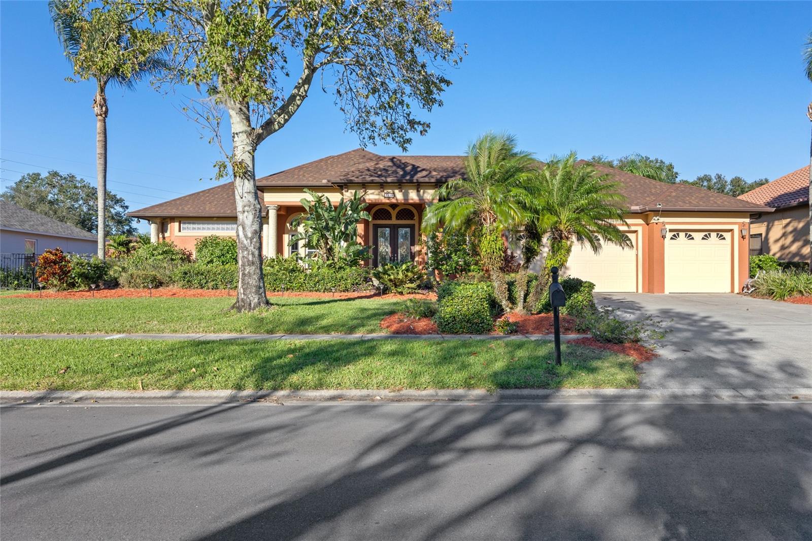 1215 JOHNS COVE LN photo 2