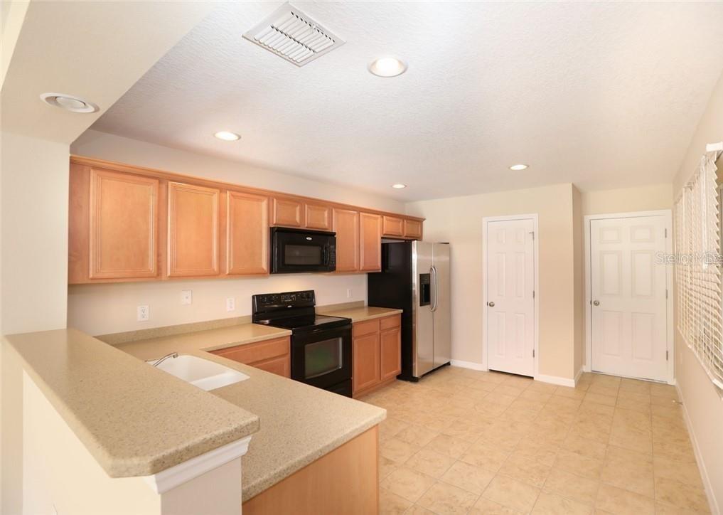 2529 HASSONITE ST photo 5