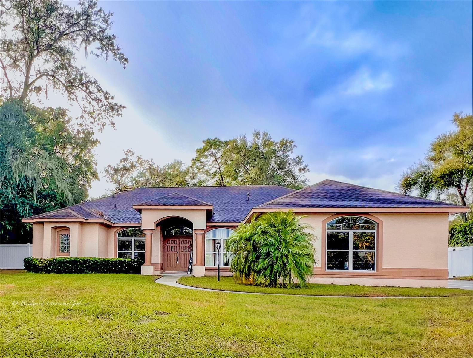 906 LIVEOAK LEAF CT photo 3