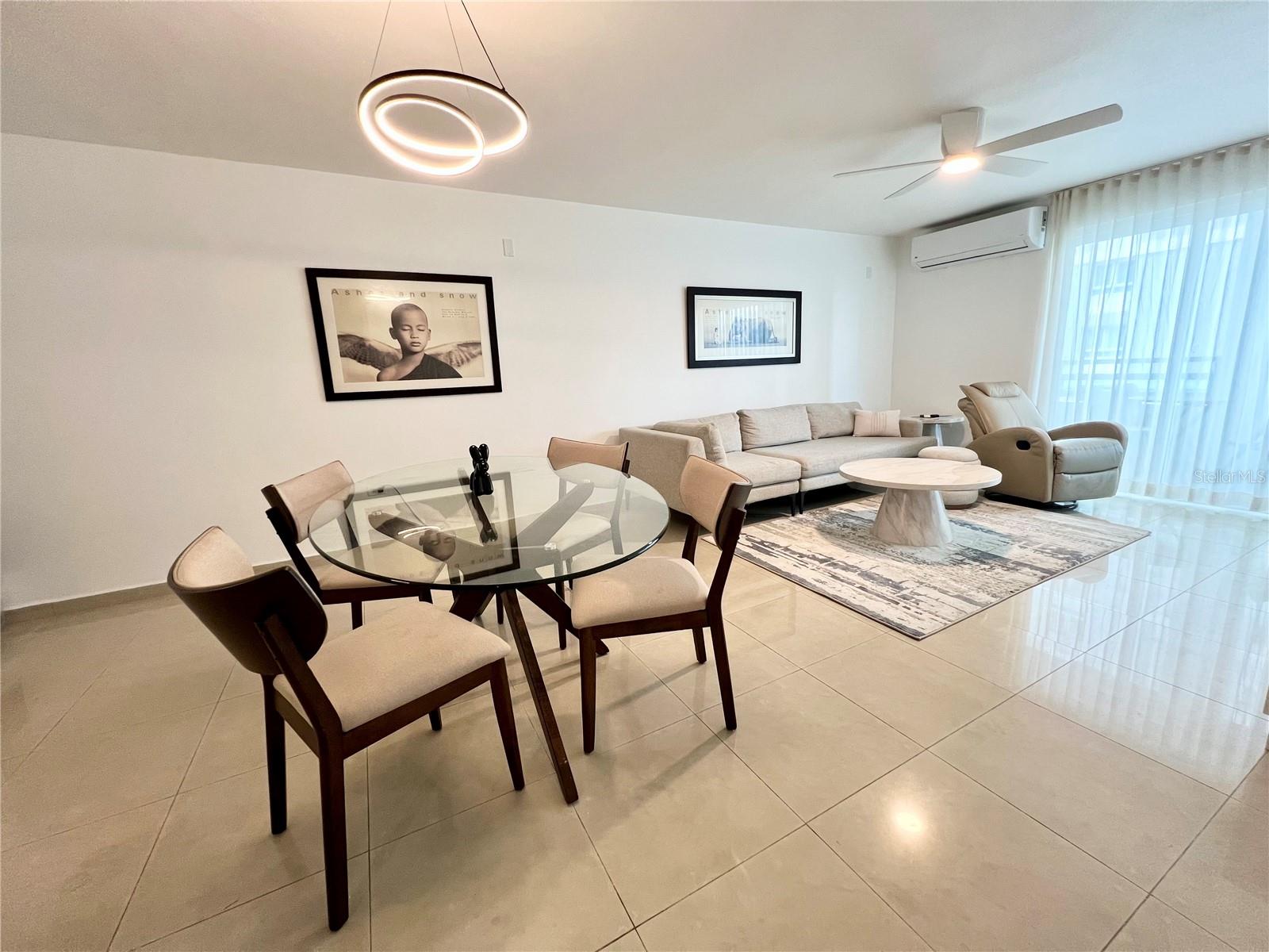 305 VILLAMIL #905 photo 5