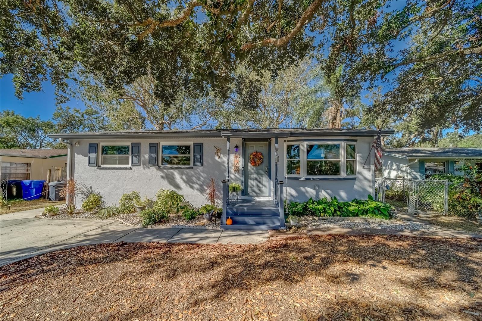 1638 ST CATHERINE DR W — home for sale