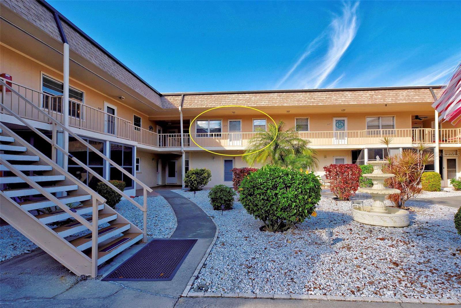 537 MANATEE CT #204 — home for sale
