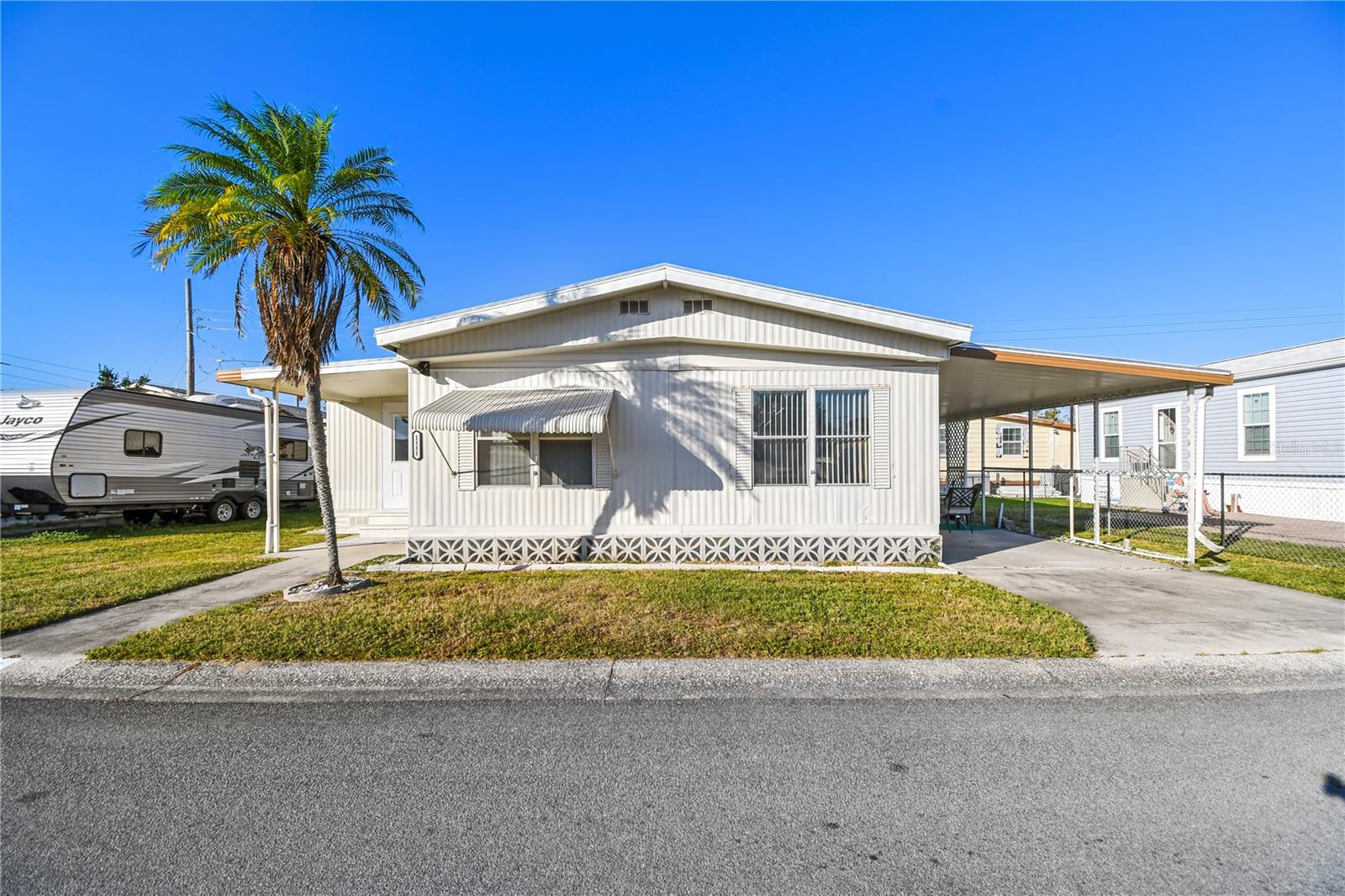 1111 49TH AVENUE DR W photo 2