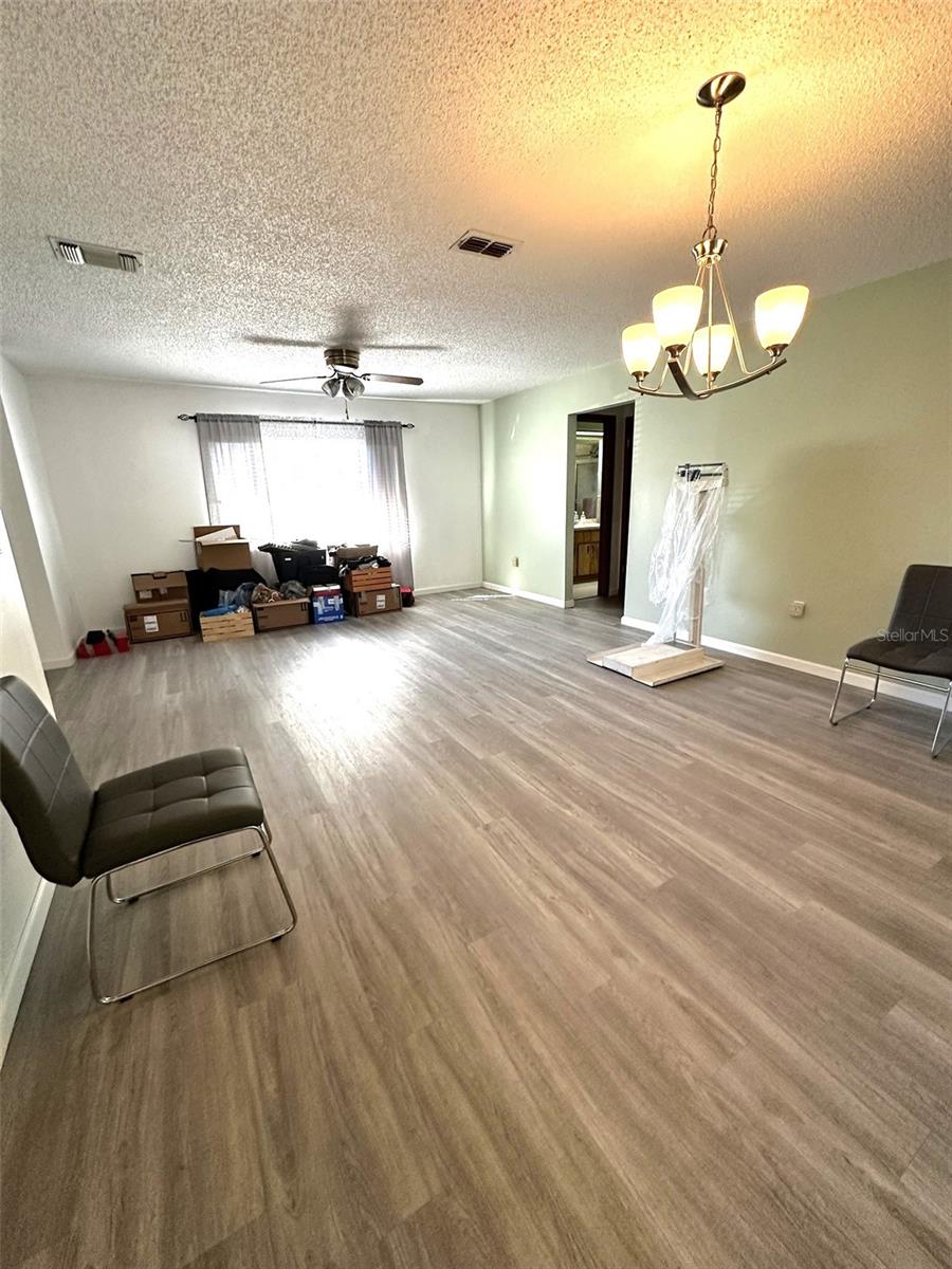 11253 LELAND ST photo 2