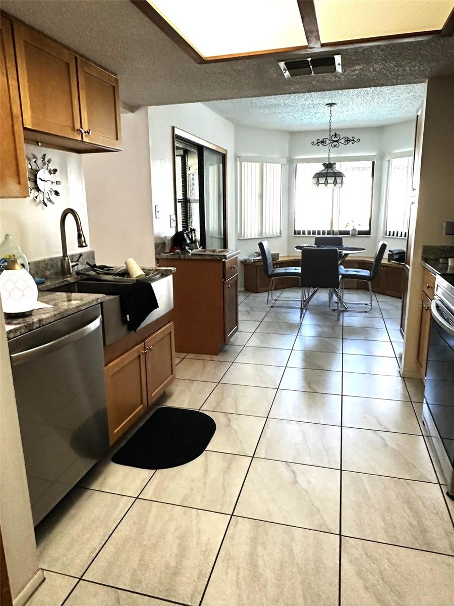 11253 LELAND ST photo 5