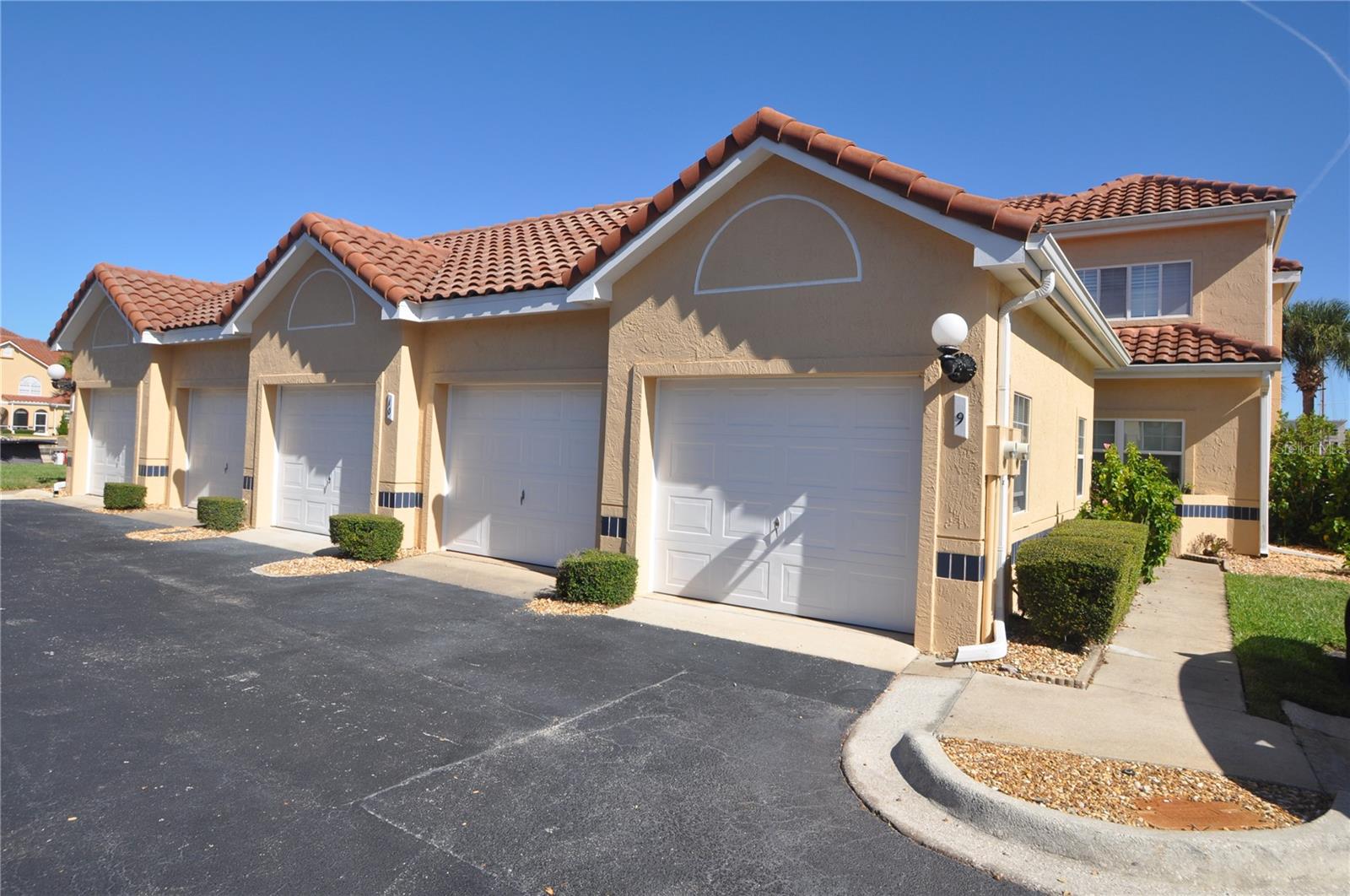 10 MARINA POINT PL photo 3