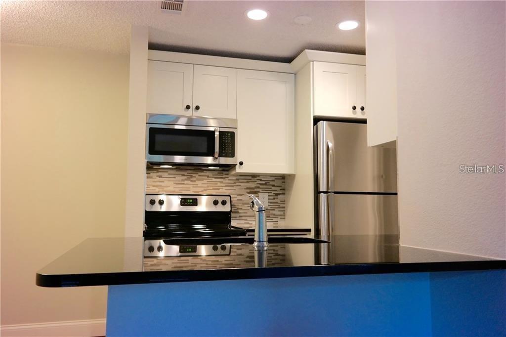 224 AFTON SQ #104 photo 5