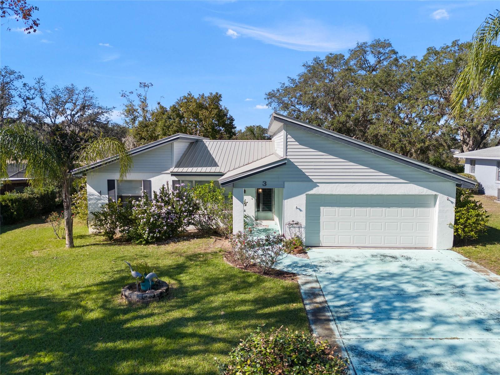 3 MAPLE RUN photo 2