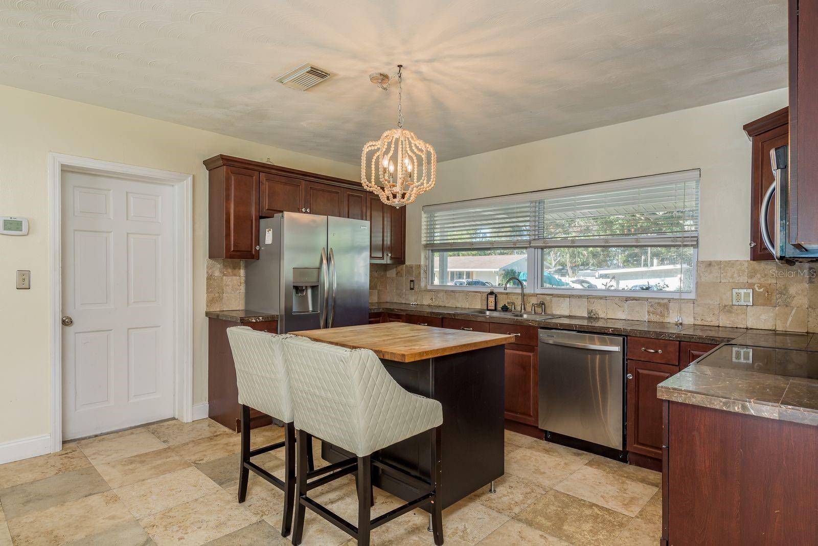 13516 CROFT DR S photo 4