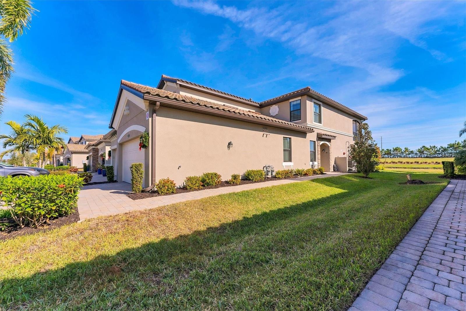 6035 WORSHAM LN #104 photo 3