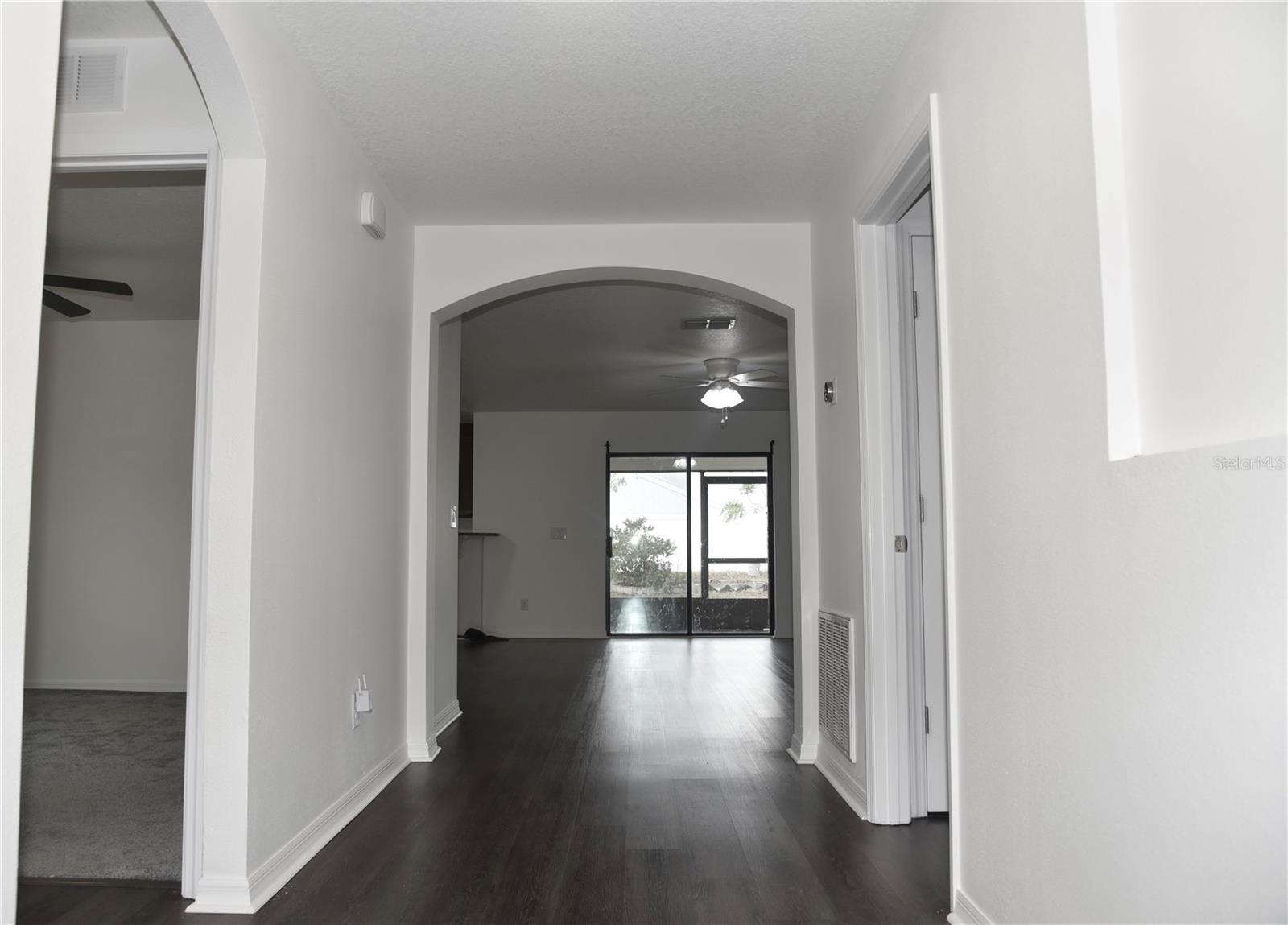 1051 WOODLARK DR