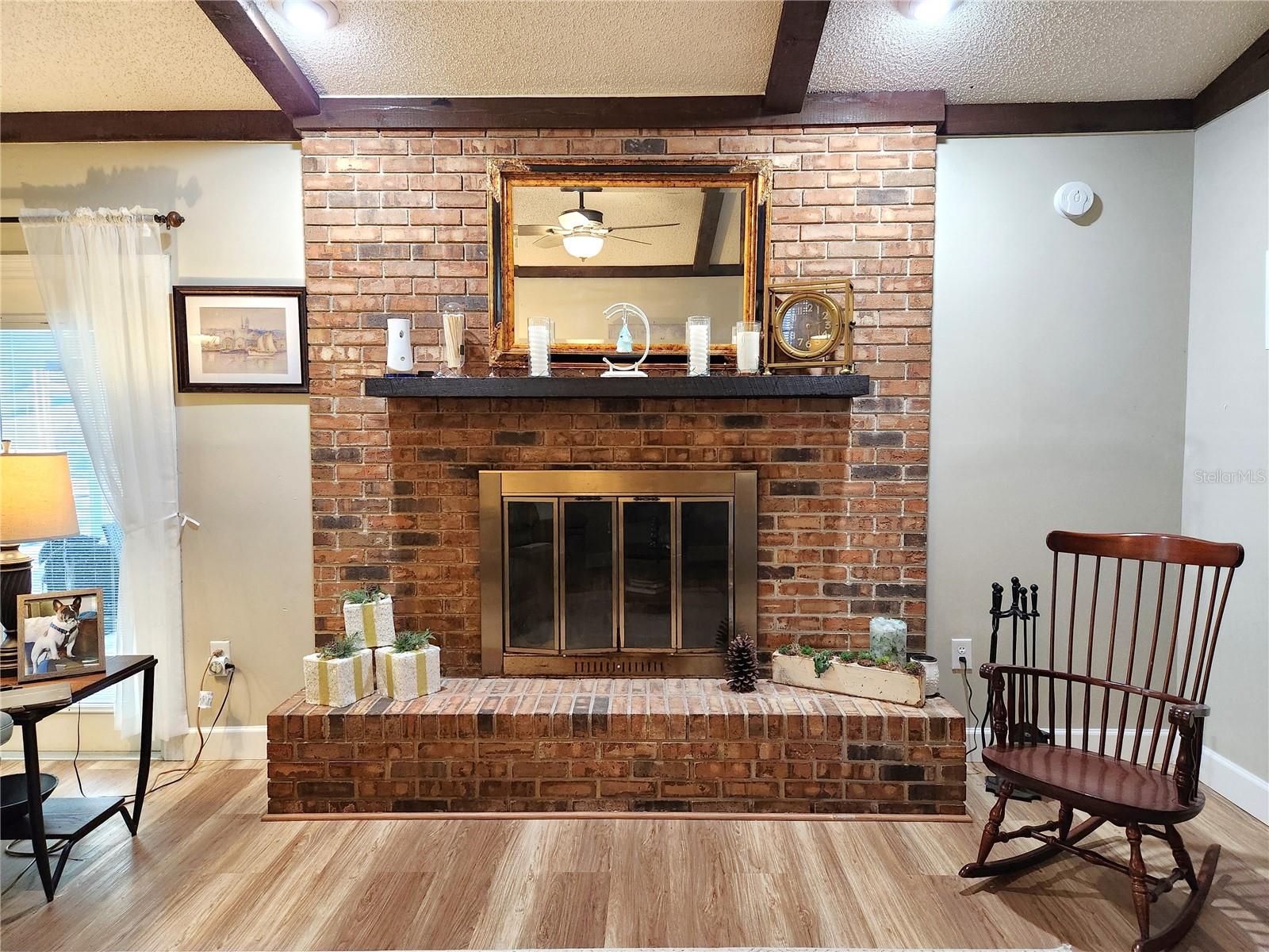 4016 SE 17TH LN photo 2