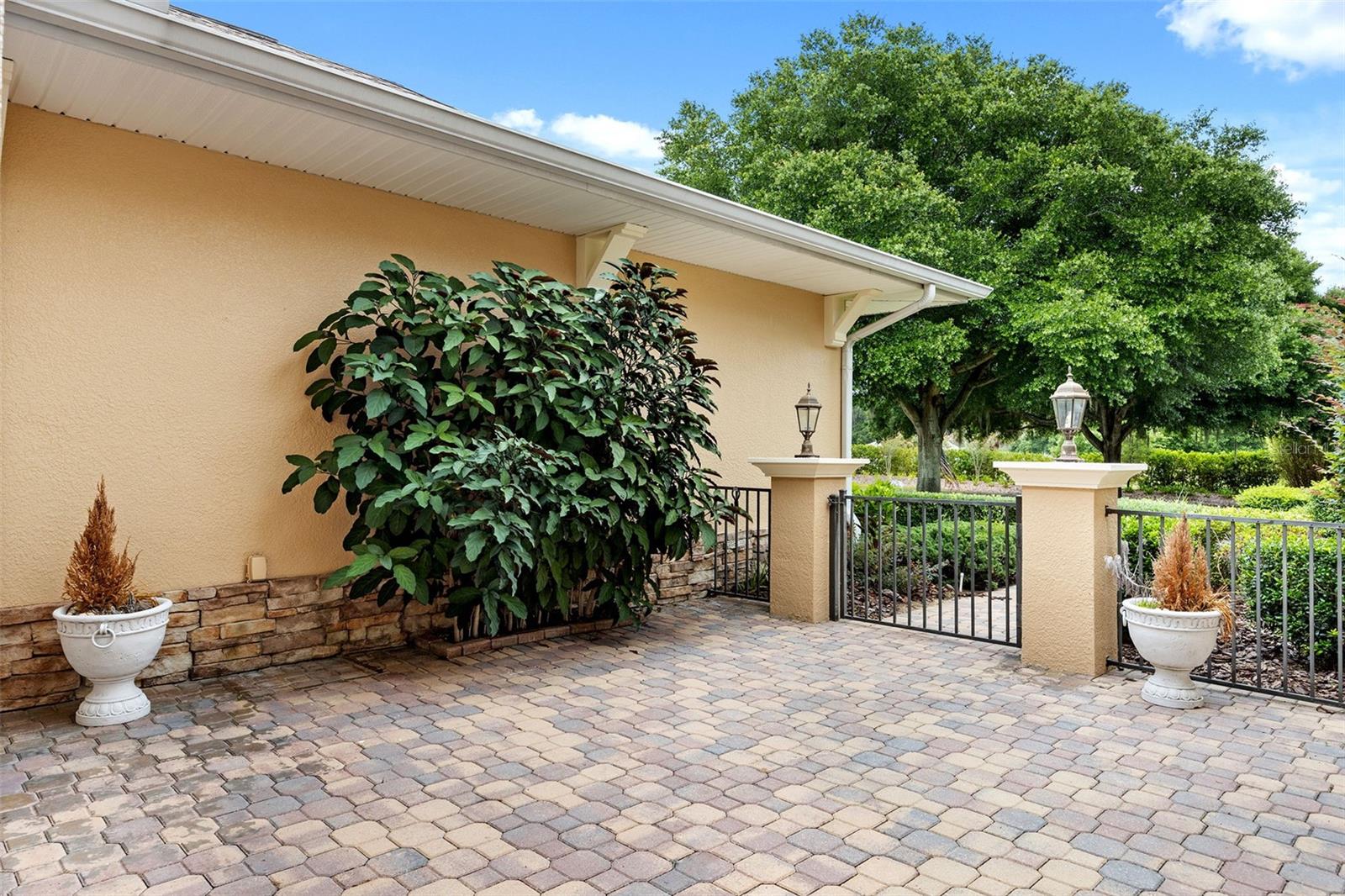 39539 HARBOR HILLS BLVD photo 3